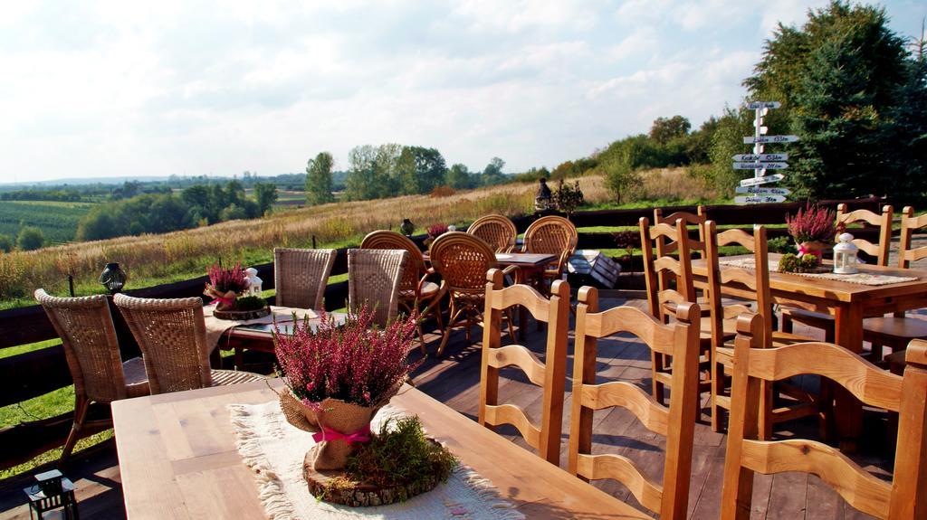 Przybysławice Dwor Na Wichrowym Wzgorzu Bed & Breakfast エクステリア 写真