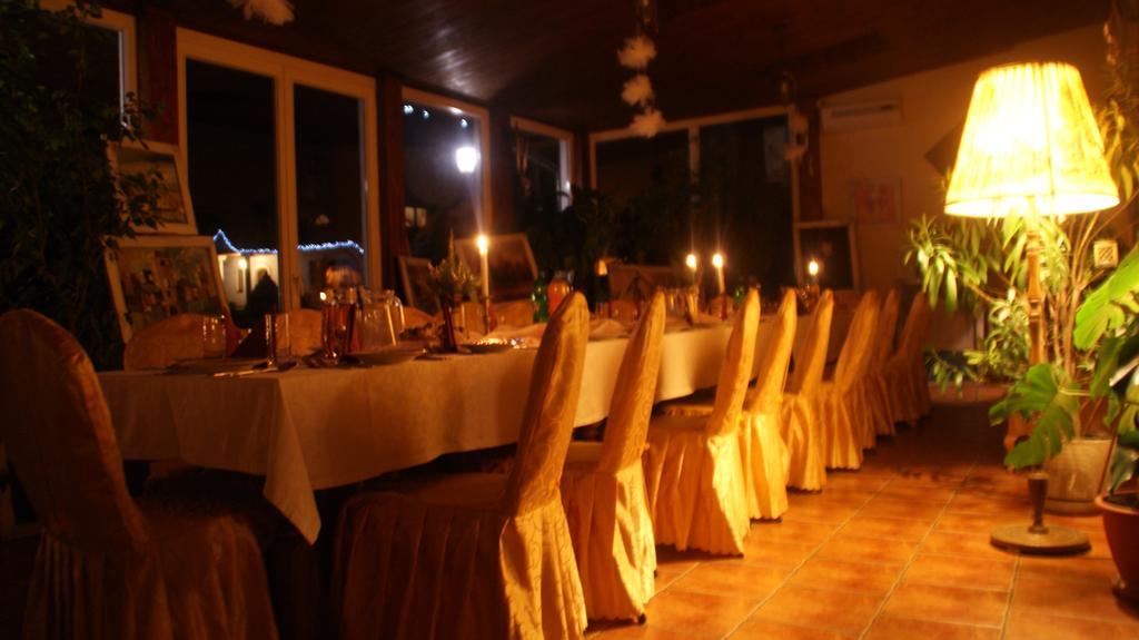 Przybysławice Dwor Na Wichrowym Wzgorzu Bed & Breakfast エクステリア 写真